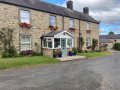 Hallbarns
